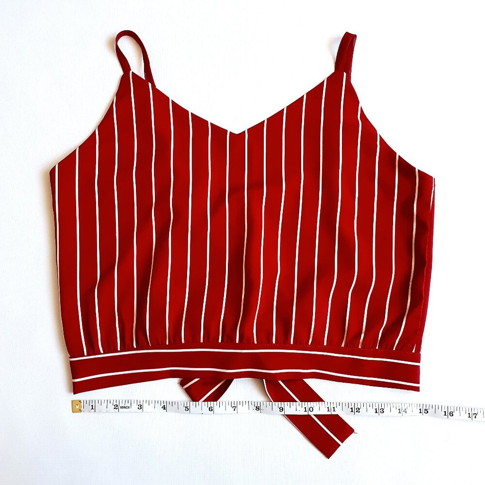 ZAFUL Bowknot Pinstripe Cut Out Cropped Tank Top in Red - Picture 9 of 11